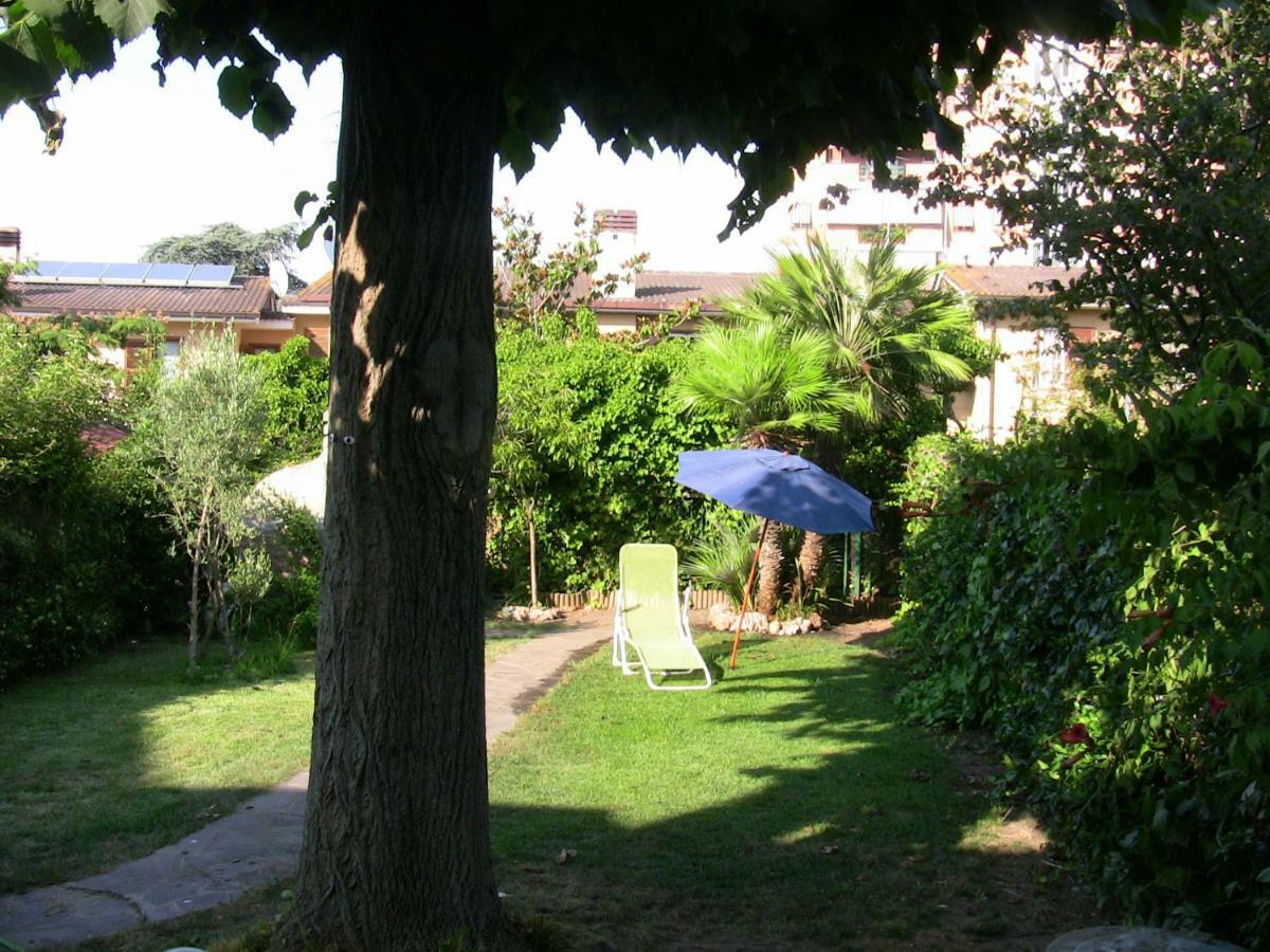 Villa On The Edge Of Town Rome Bagian luar foto